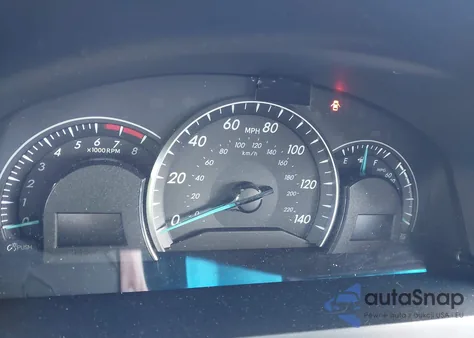 2013 Toyota Camry Le z USA, uszkodzony, nr VIN 4T4BF1FK4DR278213